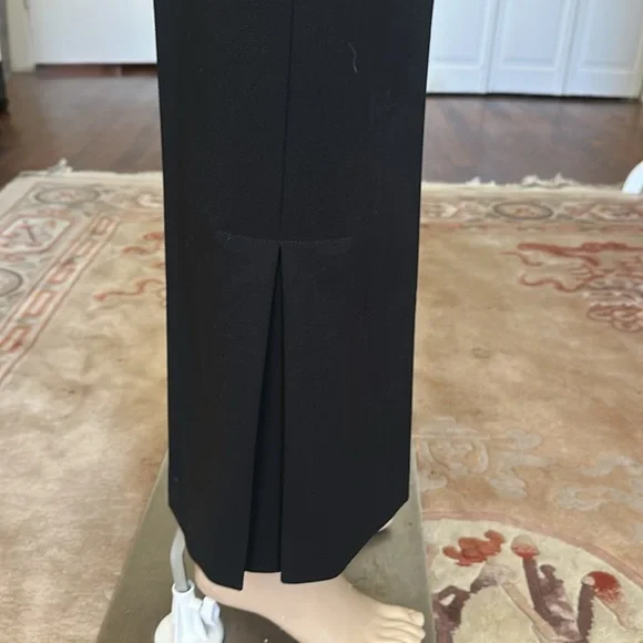 Akris Black Tailored Dress Pants With a Side Box Pleat Women's Size 12
